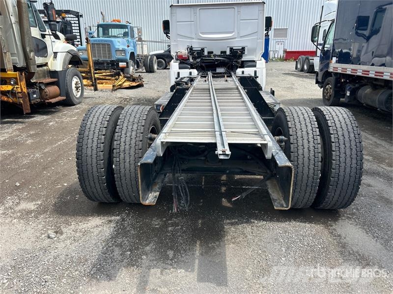 Lion 6 4x2 Electric Cab and Chassis (Inoperable) Cabines