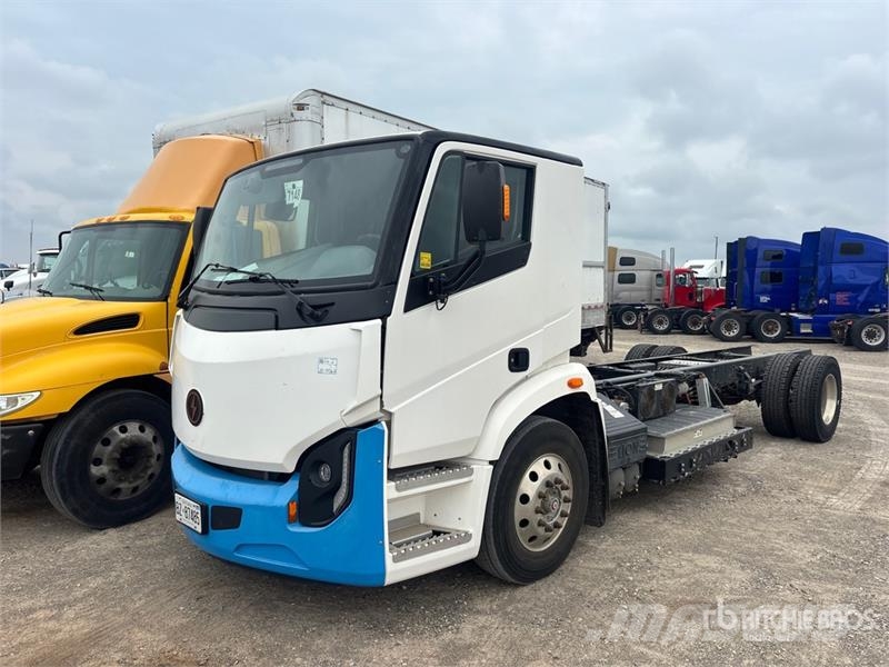  Lion6 4x2 Electric Cab and Chassis (Inoperable) Cabinas