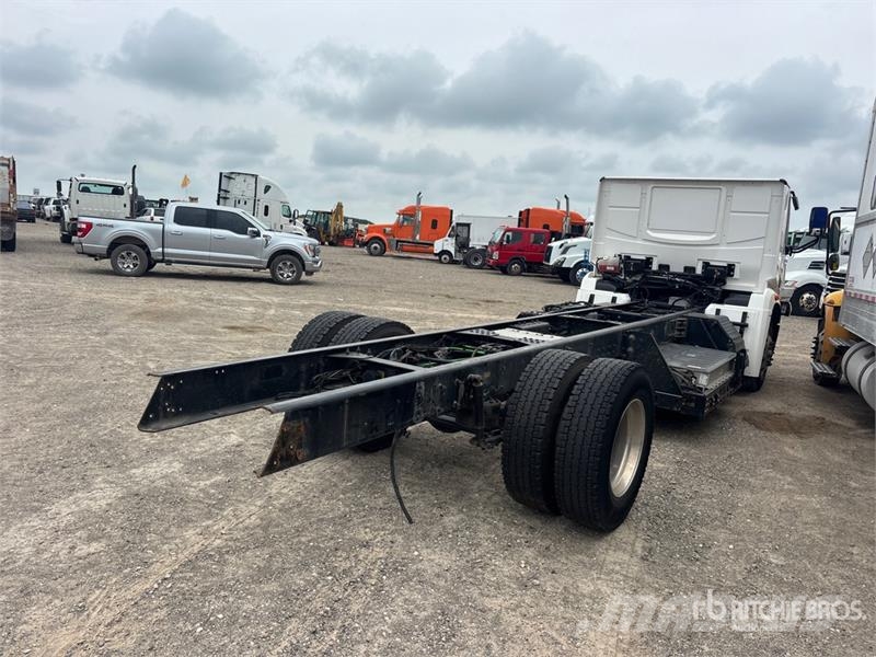  Lion6 4x2 Electric Cab and Chassis (Inoperable) Cabinas
