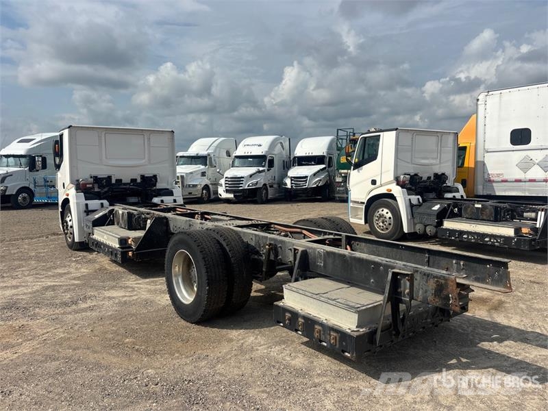  Lion6 4x2 Electric Cab and Chassis (Inoperable) Cabinas