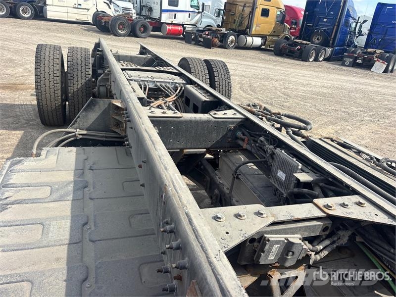  Lion6 4x2 Electric Cab and Chassis (Inoperable) Cabinas