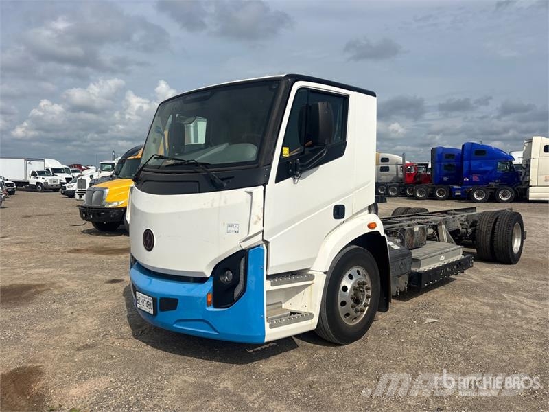  Lion6 4x2 Electric Cab and Chassis (Inoperable) Cabinas