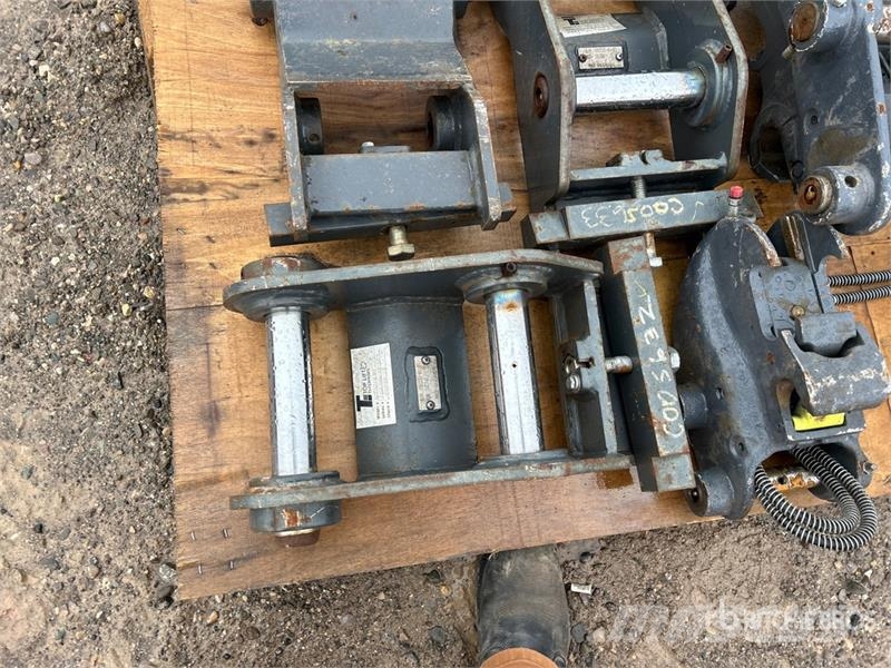 LiuGong of LiuGong 44C5416 Quick Coupler - Fits LiuGong 90 Ātrie savienotāji