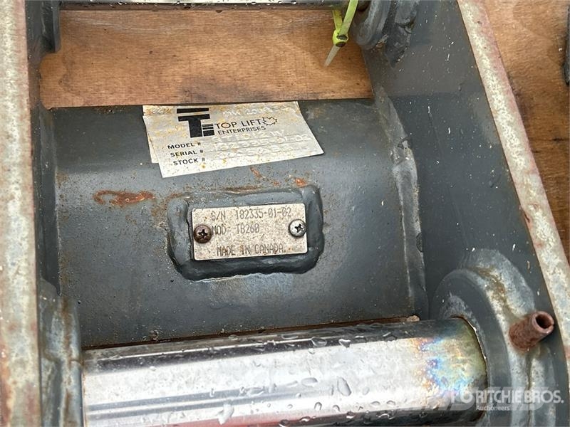 LiuGong of LiuGong 44C5416 Quick Coupler - Fits LiuGong 90 Ātrie savienotāji