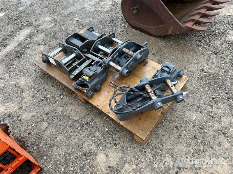 LiuGong of LiuGong 44C5416 Quick Coupler - Fits LiuGong 90 Ātrie savienotāji