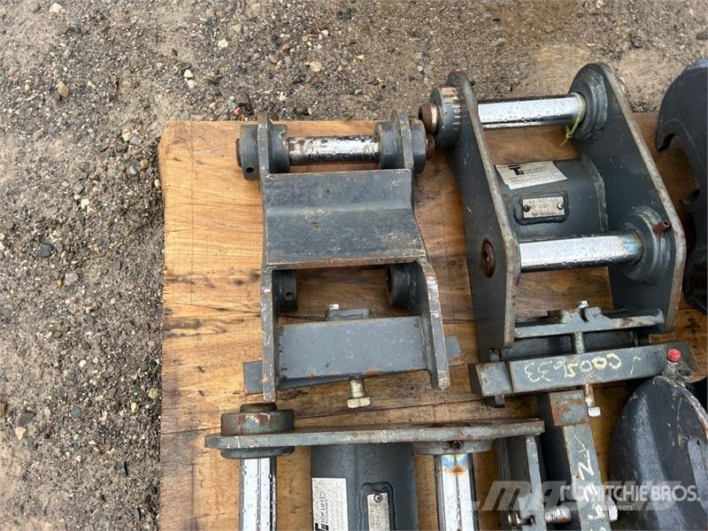 LiuGong of LiuGong 44C5416 Quick Coupler - Fits LiuGong 90 Ātrie savienotāji