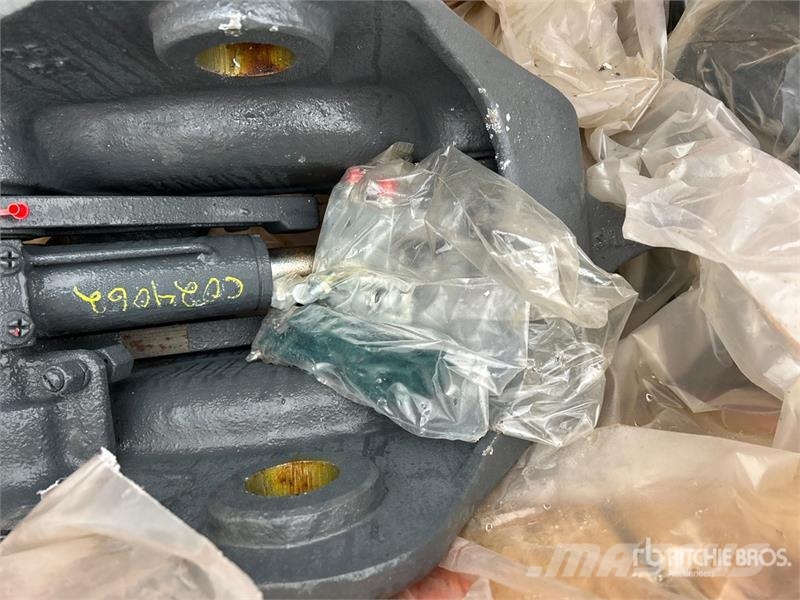 LiuGong SP159658 Excavator Coupler - Fits LiuGong LG915 Швидкі з`єднувачі