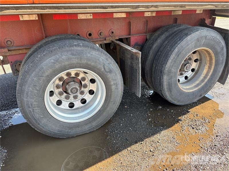 Load King PFL48 48 ft T/A Curtain Side Trailer Schuifzeilopbouw