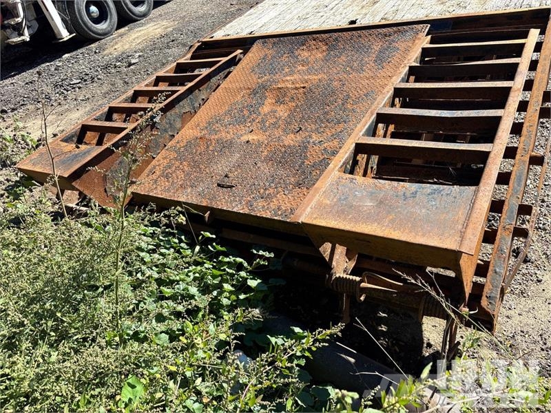 Load Max 25 ft Tri/A Equipment Trailer Prikolice za prevoz vozil