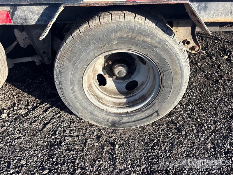 Load Trail 28 ft Tri/A Equipment Trailer 清障车
