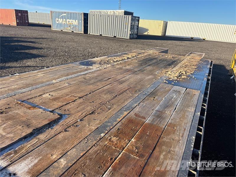 Load Trail 28 ft Tri/A Equipment Trailer 清障车
