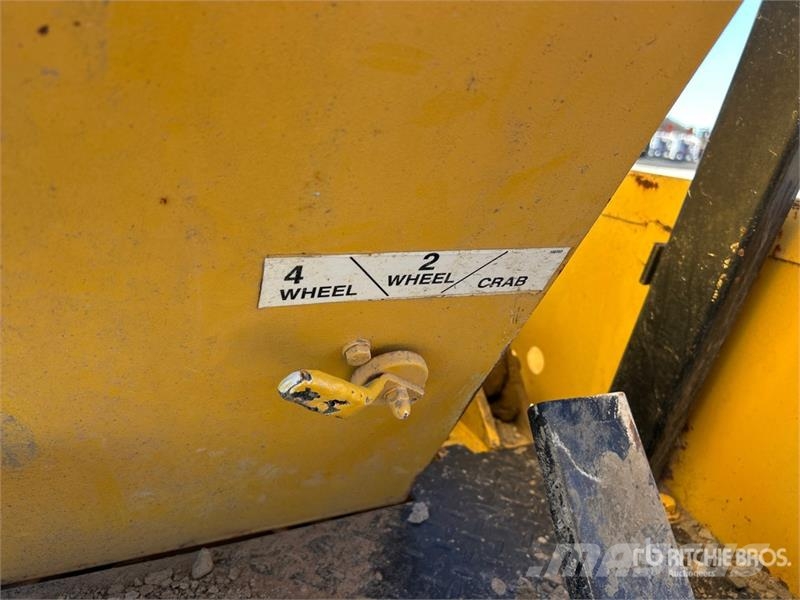 Loadlifter 4430B-6 6000 lb 4x4x4 Rough Terrain For Elevatore per esterni