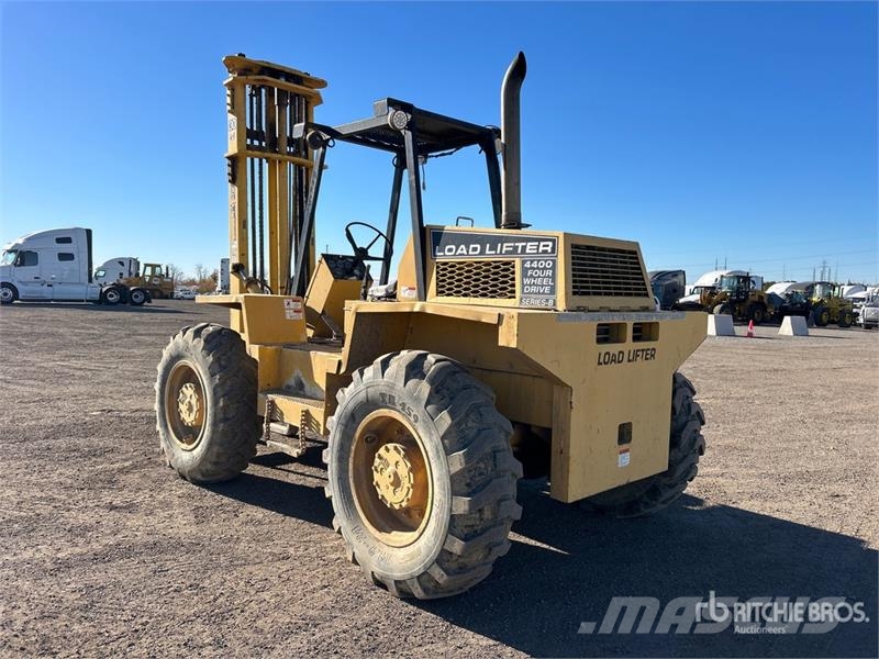 Loadlifter 4430B-6 6000 lb 4x4x4 Rough Terrain For Elevatore per esterni