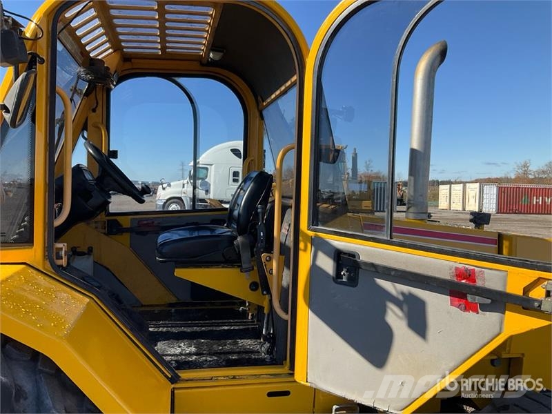 Loadlifter LL2415-10D 10000 lb Rough Terrain Forkl Maastikutõstukid