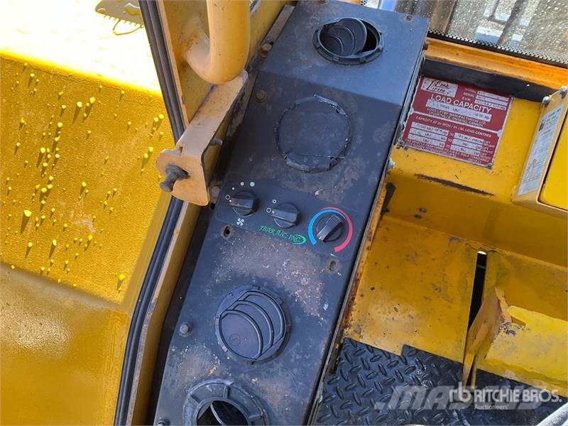Loadlifter LL2415-10D 10000 lb Rough Terrain Forkl Maastikutõstukid