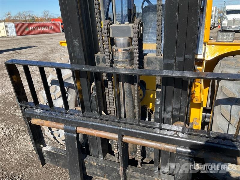 Loadlifter LL2415-10D 10000 lb Rough Terrain Forkl Maastikutõstukid