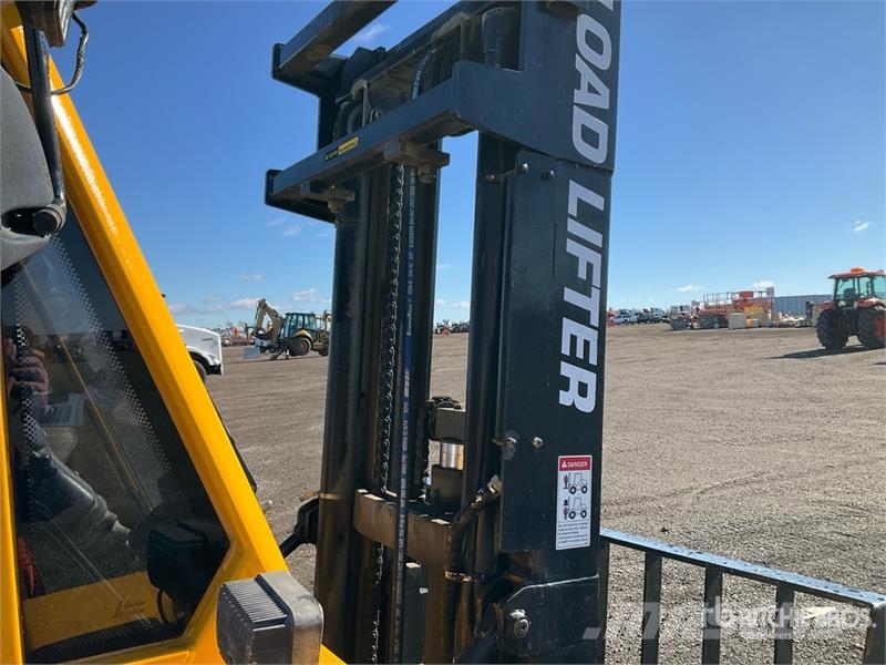 Loadlifter LL2415-10D 10000 lb Rough Terrain Forkl Maastikutõstukid