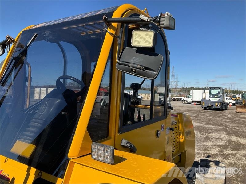 Loadlifter LL2415-10D 10000 lb Rough Terrain Forkl Maastikutõstukid
