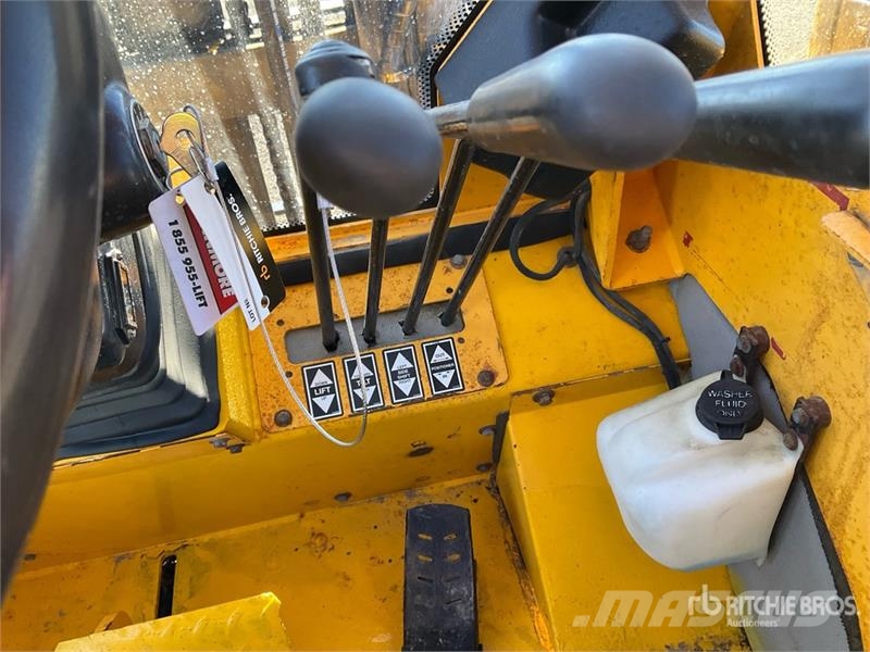 Loadlifter LL2415-10D 10000 lb Rough Terrain Forkl Maastikutõstukid