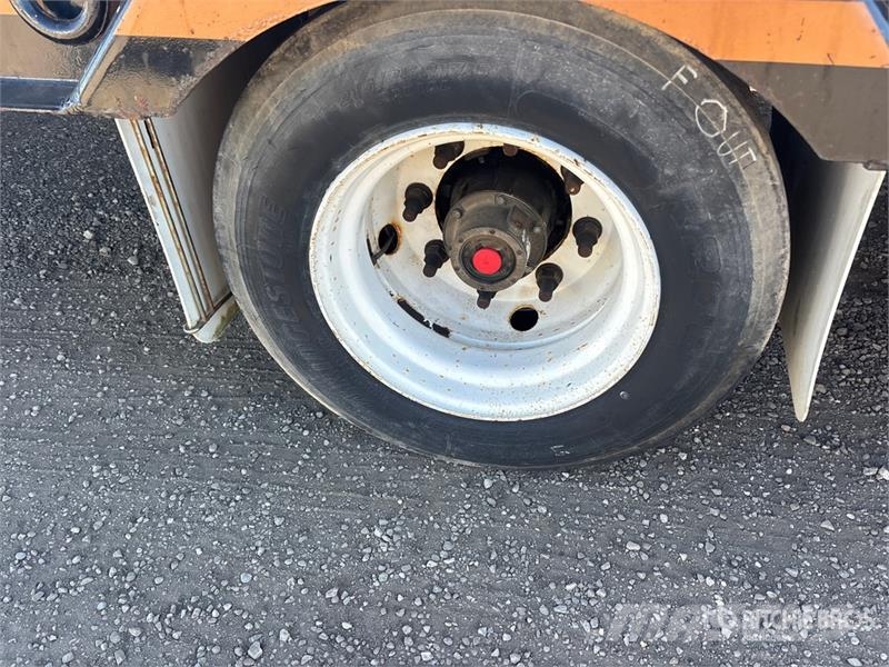 Loadstar 102 34 ft Quad/A Equipment Trailer Autotreilerid
