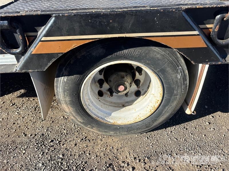Loadstar 102 34 ft Quad/A Equipment Trailer Autotreilerid