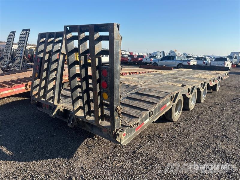 Loadstar 32 ft Quad/A Equipment Trailer Vehicle transport trailers