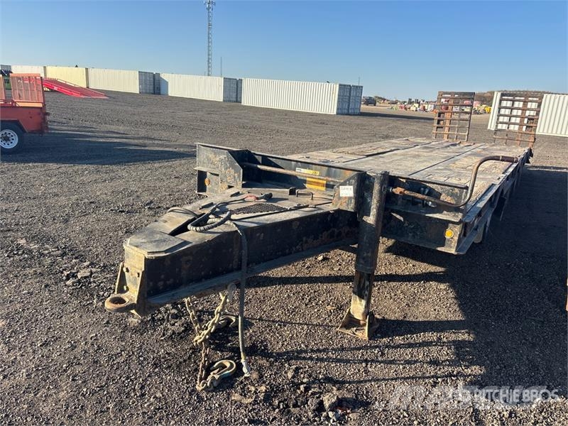 Loadstar 32 ft Quad/A Equipment Trailer Vehicle transport trailers