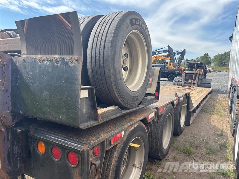 Loadstar Tri/A Removable Gooseneck Lowboy Trailer Низкорамные прицепы