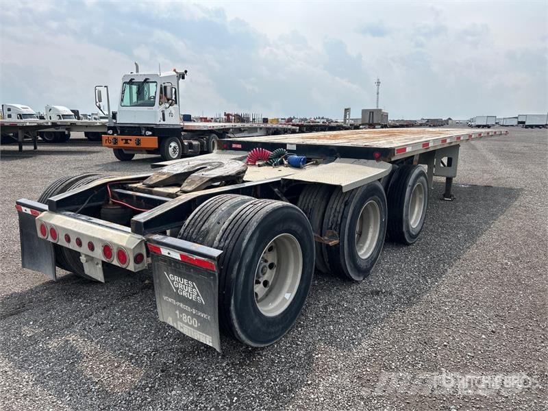 Lode King 28 ft Super B-Train Lead Flatbed Trailer Valníky