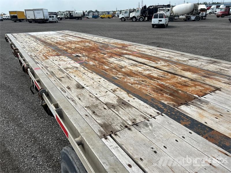 Lode King 28 ft Super B-Train Lead Flatbed Trailer Valníky