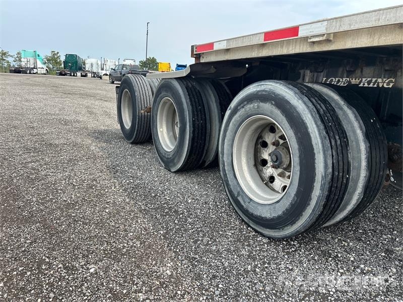 Lode King 28 ft Super B-Train Lead Flatbed Trailer Valníky
