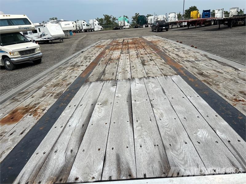 Lode King 28 ft Super B-Train Lead Flatbed Trailer Valníky