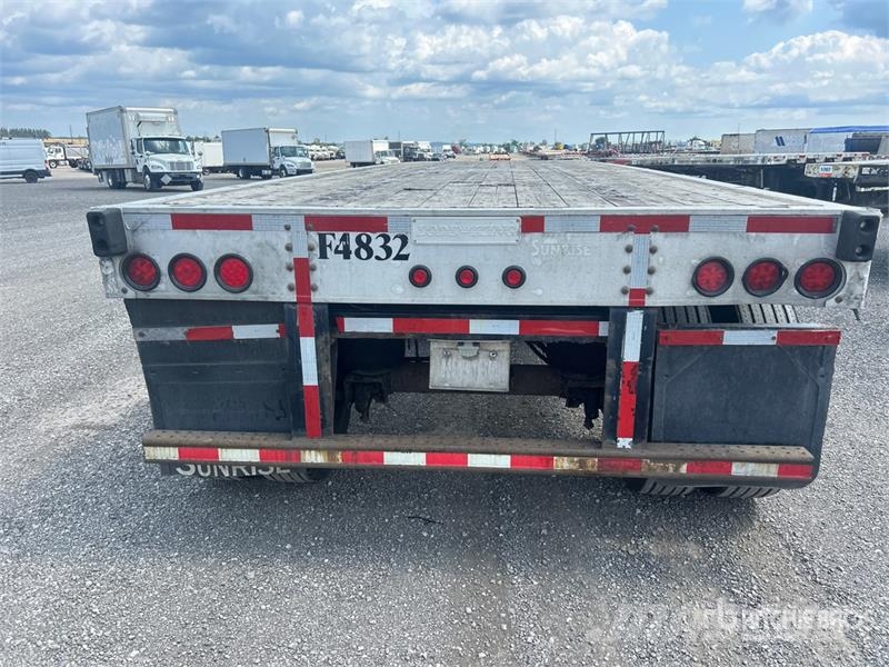 Lode King 48 ft T/A Spread Axle Flatbed Trailer Valníky