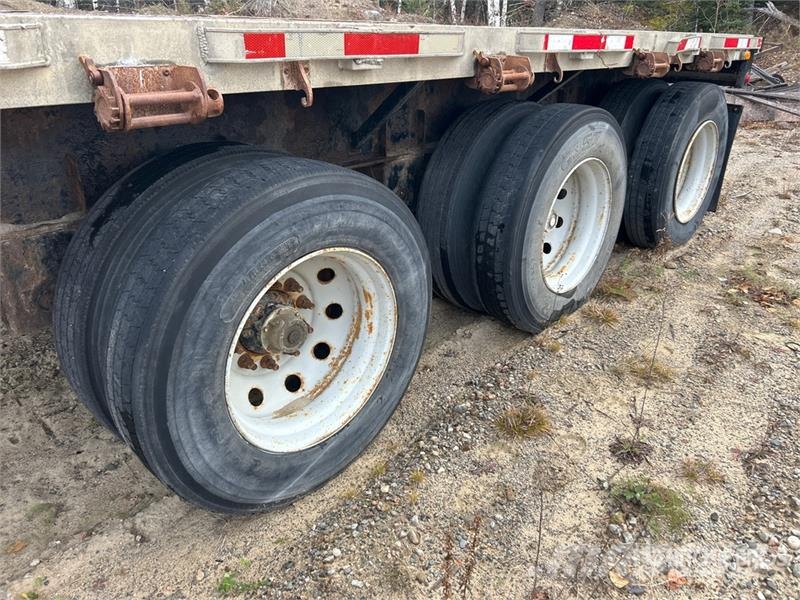 Lode King 48 ft Tri/A Equipment Trailer Vehicle transport trailers