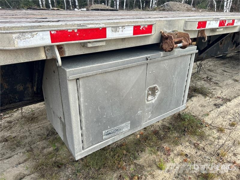 Lode King 48 ft Tri/A Equipment Trailer Vehicle transport trailers