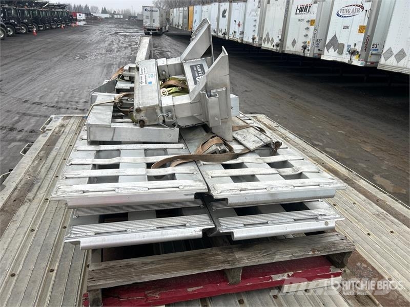 Lode King 53 ft Tri/A Step Deck Trailer Blokvogn