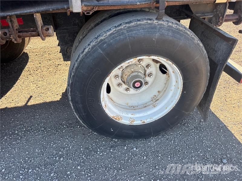 Lode King PF9 53 ft Tri/A Curtain Side Trailer Pressukapelliperävaunut