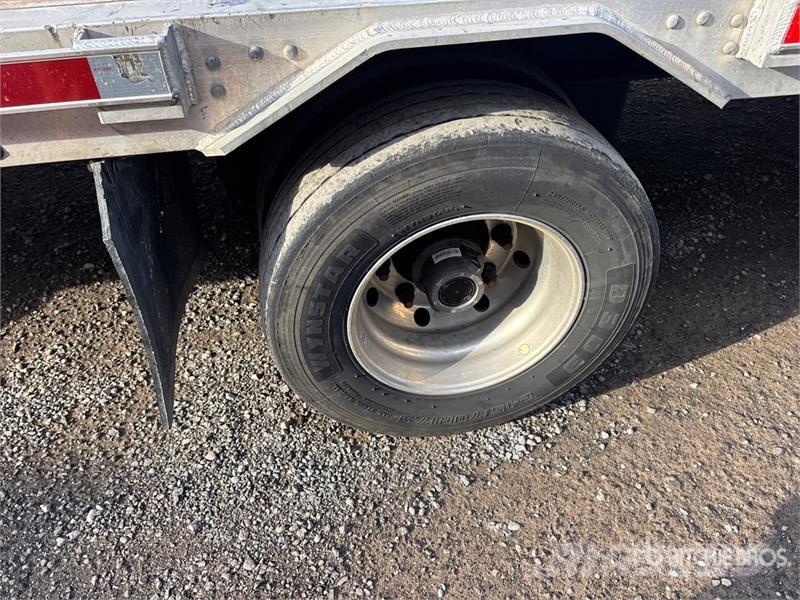 Lode King Renown 53 ft T/A Spread Axle Step Deck Trailer Низькорамні причепи