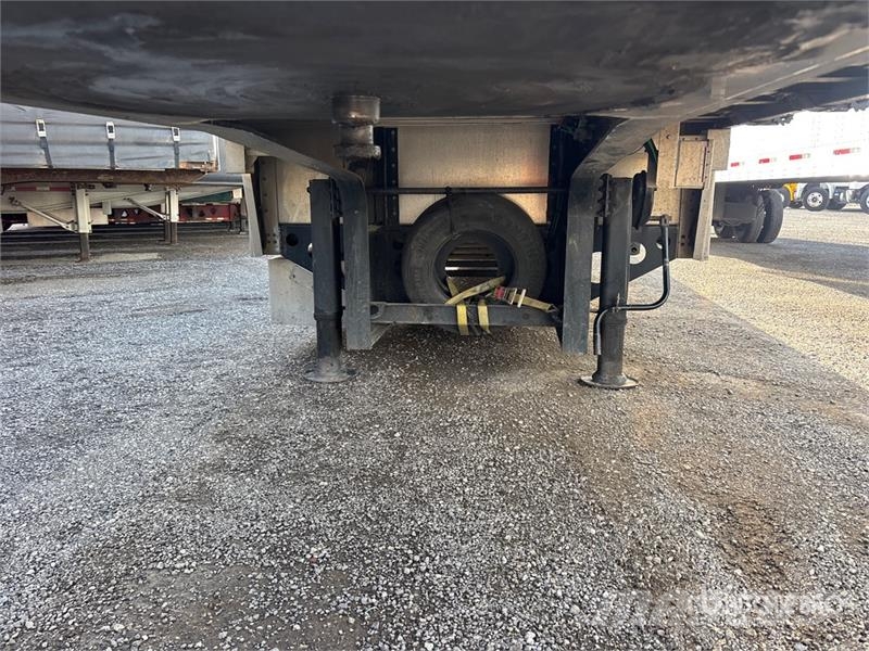 Lode King Renown 53 ft T/A Spread Axle Step Deck Trailer Низькорамні причепи