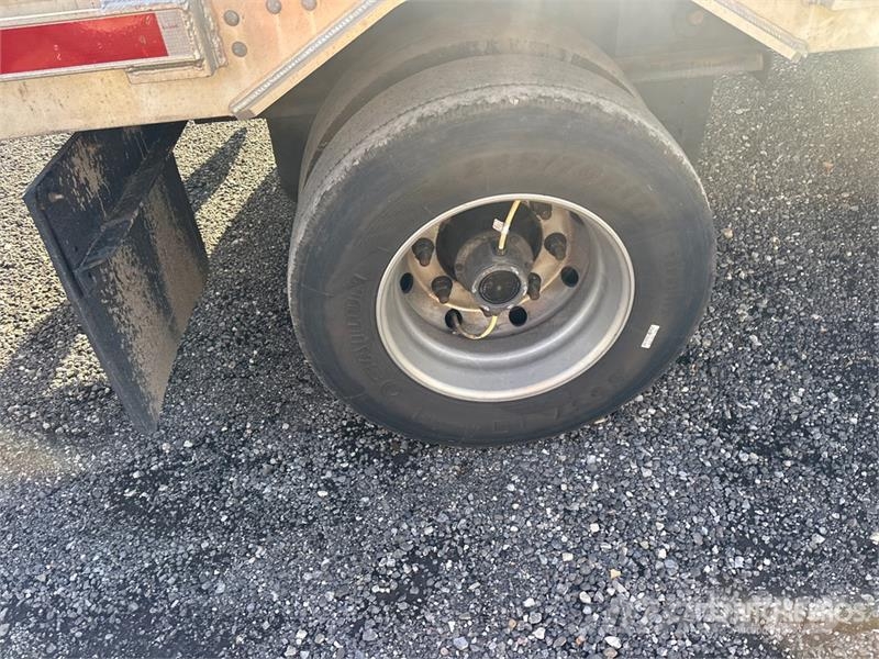 Lode King Renown 53 ft T/A Spread Axle Step Deck Trailer Низькорамні причепи