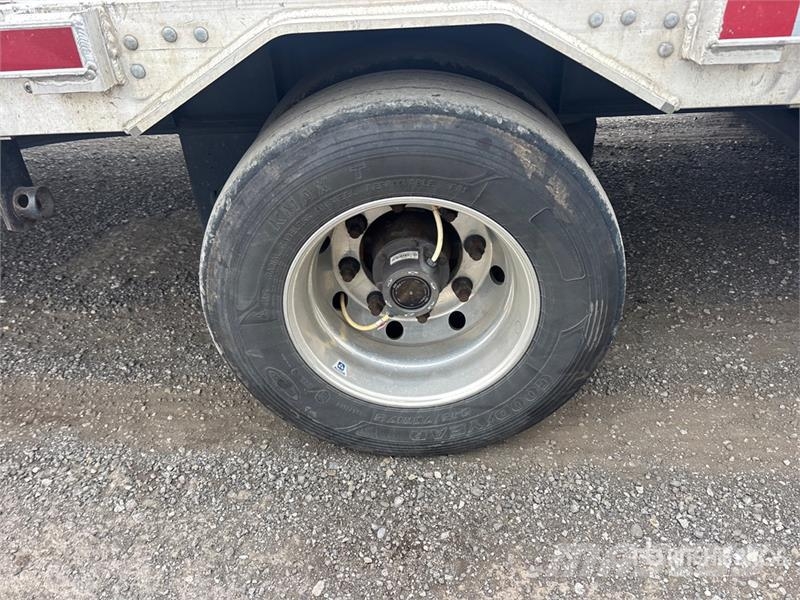 Lode King Renown 53 ft Tri/A Step Deck Trailer Caricatore basso