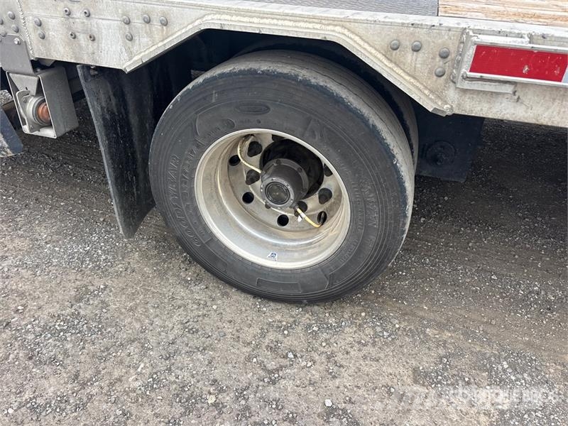 Lode King Renown 53 ft Tri/A Step Deck Trailer Caricatore basso