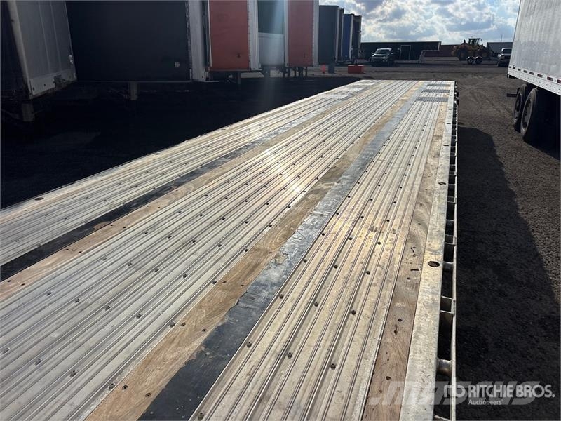 Lode King Renown 53 ft T/A Spread Axle Step Deck Trailer Низькорамні причепи