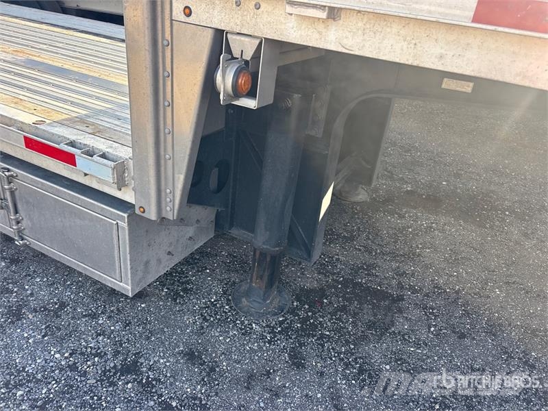 Lode King Renown 53 ft T/A Spread Axle Step Deck Trailer Низькорамні причепи