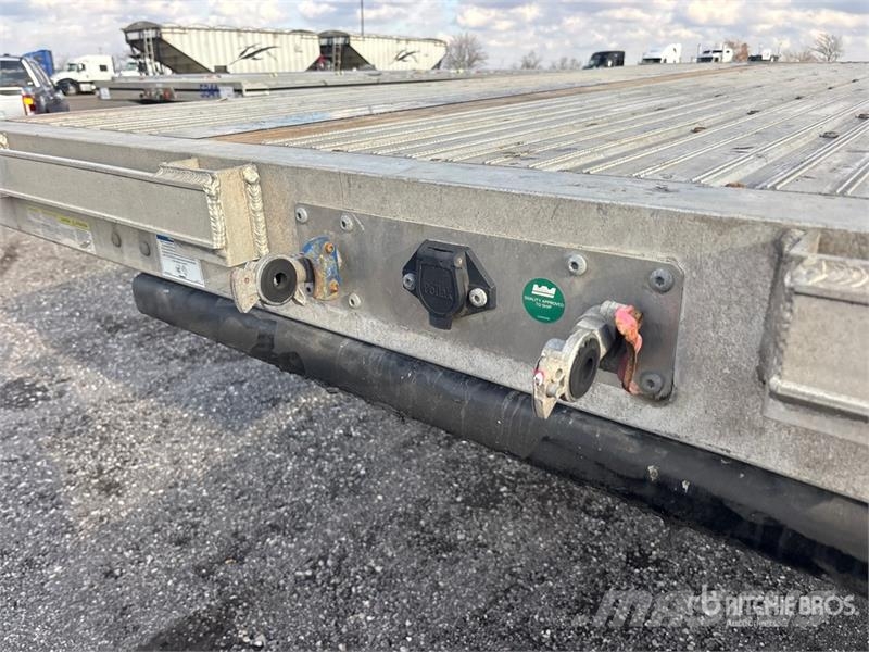 Lode King Renown 53 ft T/A Spread Axle Step Deck Trailer Низькорамні причепи