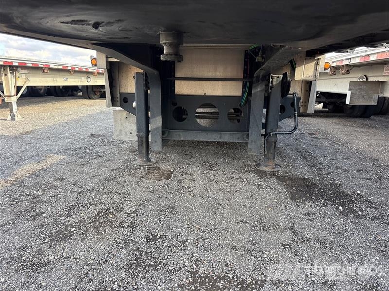 Lode King Renown 53 ft T/A Spread Axle Step Deck Trailer Низькорамні причепи