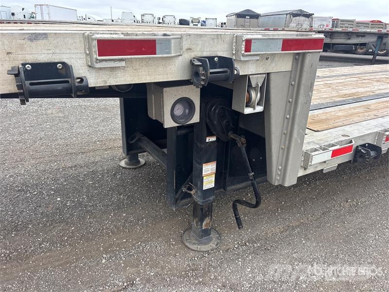 Lode King Renown Tri/A Lowboy Trailer Низкорамные прицепы