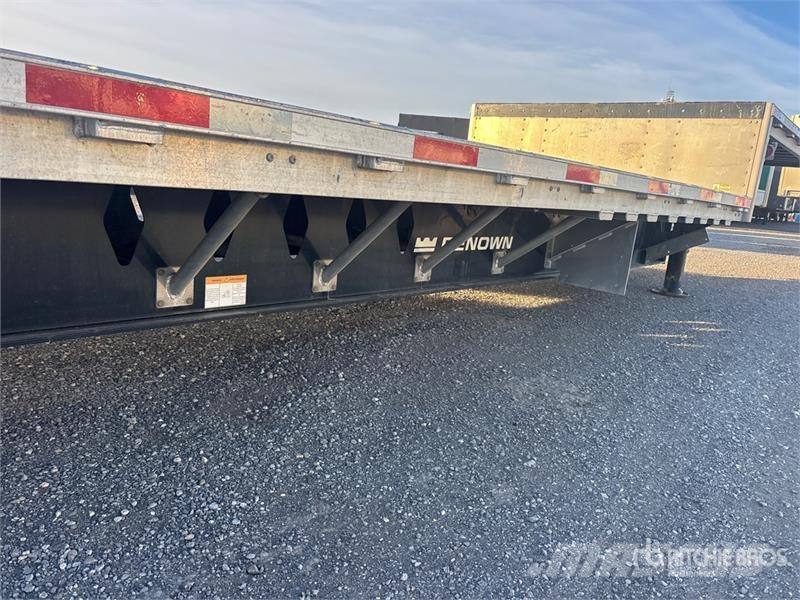 Lode King Renown Tri/A Lowboy Trailer Tieflader