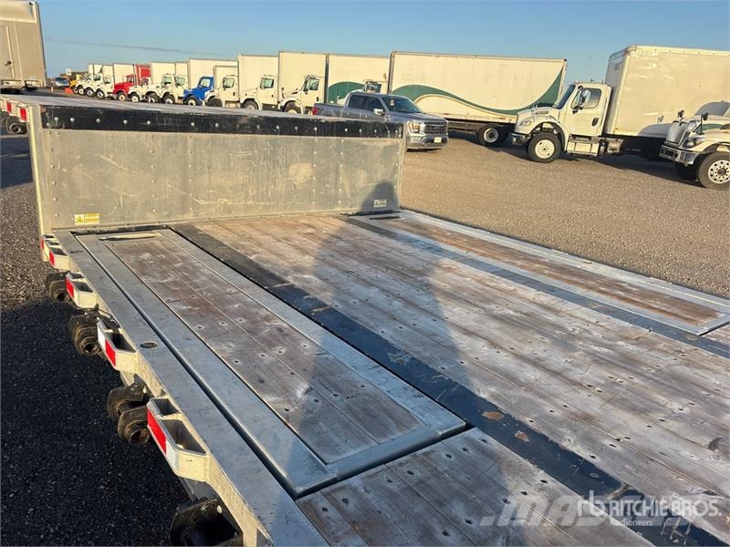 Lode King Renown Tri/A Lowboy Trailer Tieflader