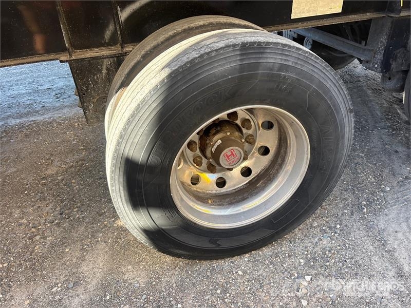 MAC 37 ft Tri/A Aluminum End Dump Trailer Самоскиди